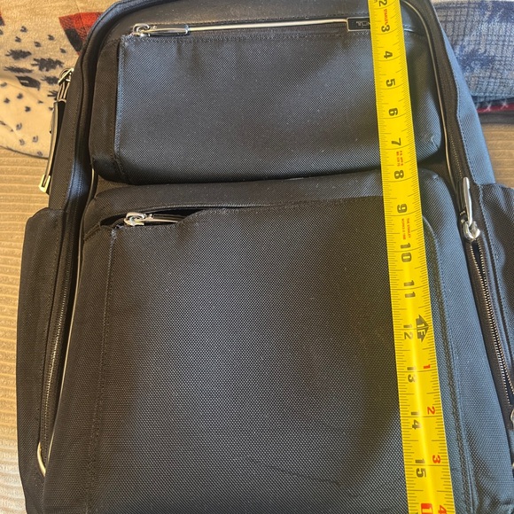 Auth Tumi Arrive Backpack Black Very Nice Travel - Picture 2 of 13